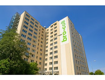 Děčínská 552/1, Praha 8
